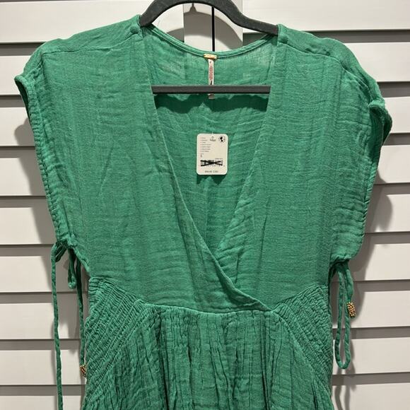 Free People NWT Palmira Mini line Cricket Dress with side Cut out. - Picture 5 of 11